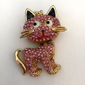 BETSEY JOHNSON  PENDANT GOLD CARTOON CAT ENAMEL & CRYSTALS